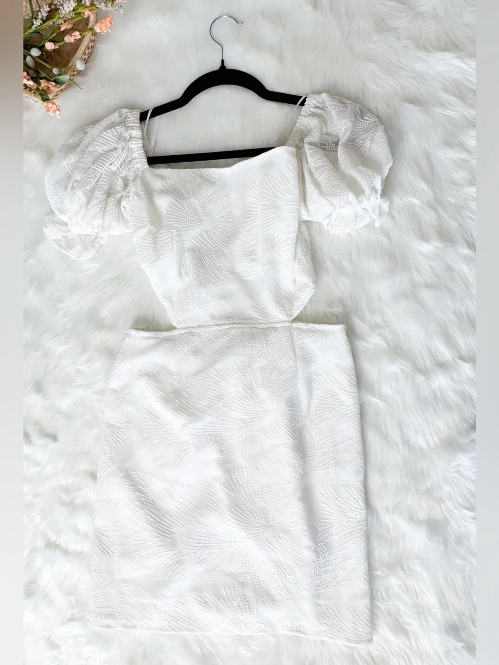 Sabo Starla Puff Sleeve Ribbed Bodycon Twist Front Mini Dress White size Small 4 - Picture 3 of 4